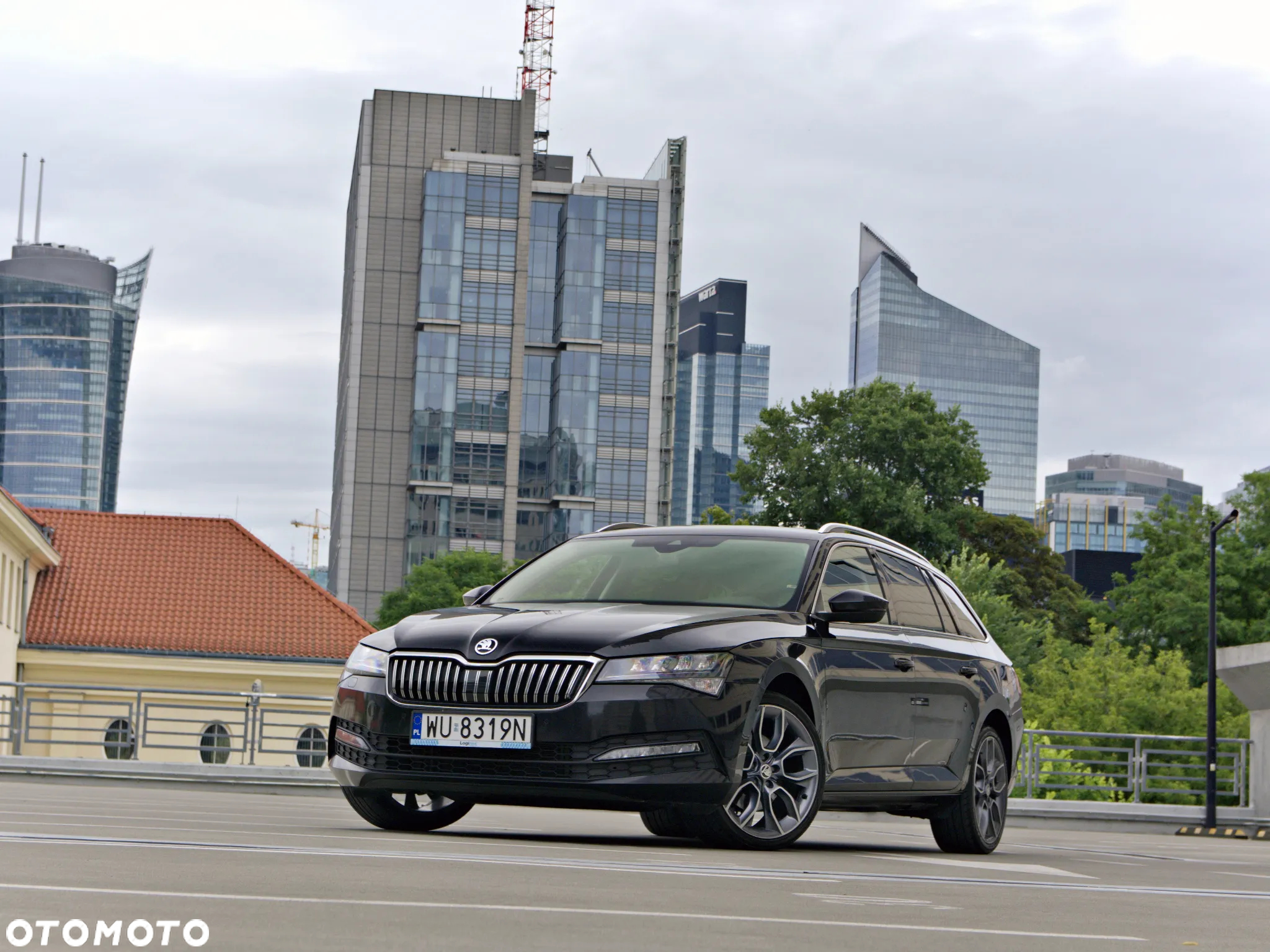 Skoda Superb 2.0 TDI SCR 4x4 Ambition DSG - 3
