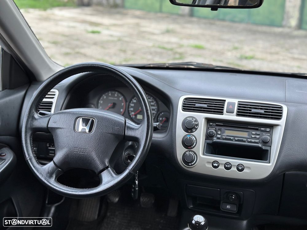 Honda Civic 1.6 ES - 26