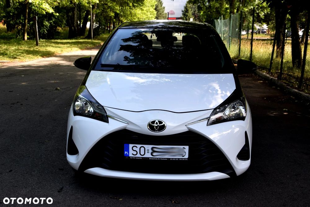 Toyota Yaris - 10