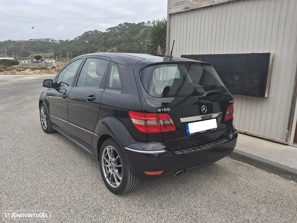 Mercedes-Benz B 180 CDi - 12
