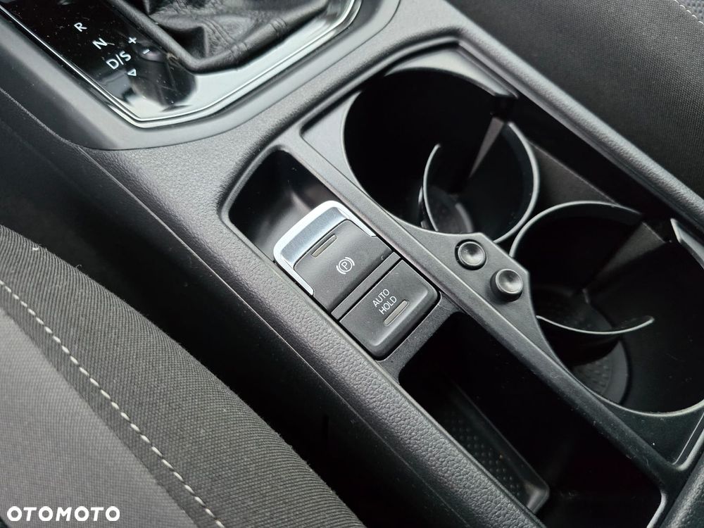 Volkswagen Touran - 13