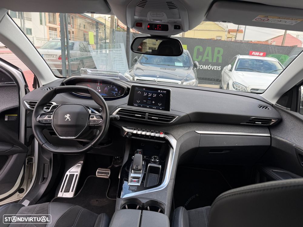 Peugeot 5008 PureTech 130 EAT8 Stop & Start Roadtrip - 12