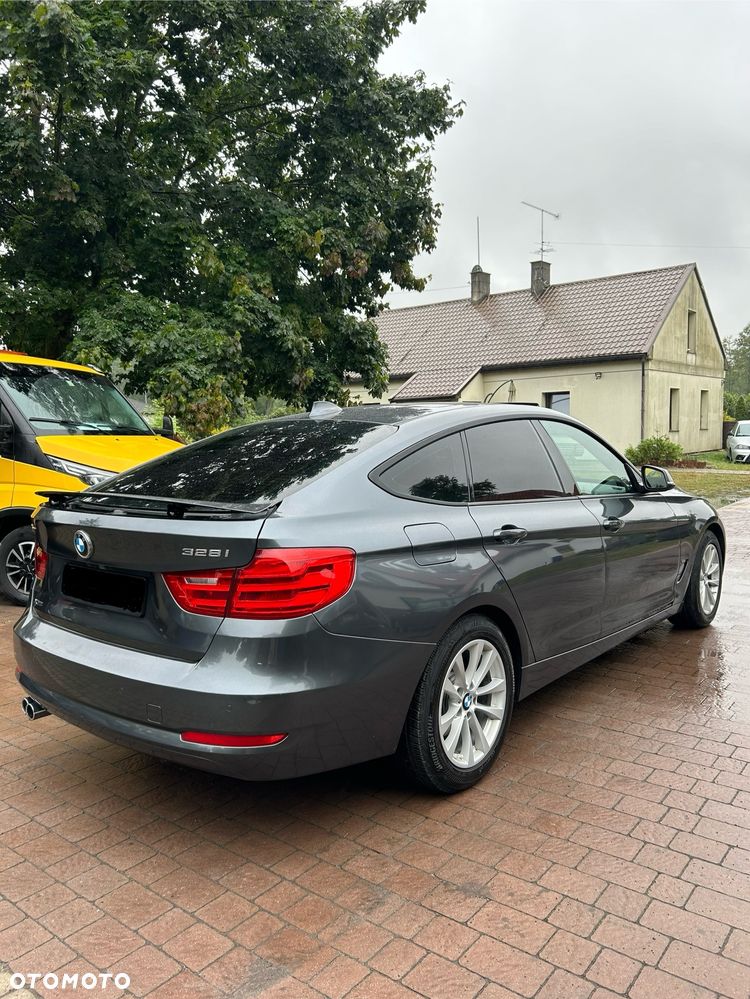 BMW 3GT 328i - 3