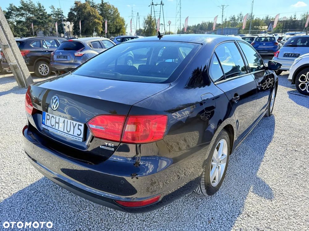Volkswagen Jetta 1.2 TSI BlueMotion Technology - 6