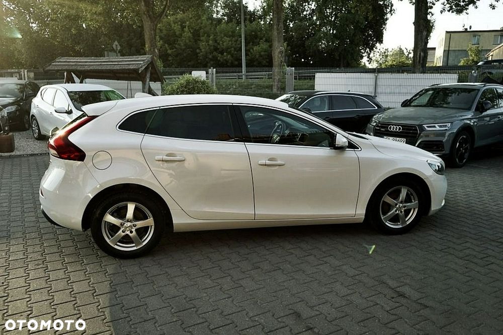 Volvo V40 D2 - 6