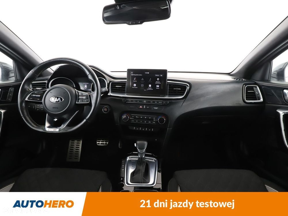 Kia ProCeed - 12