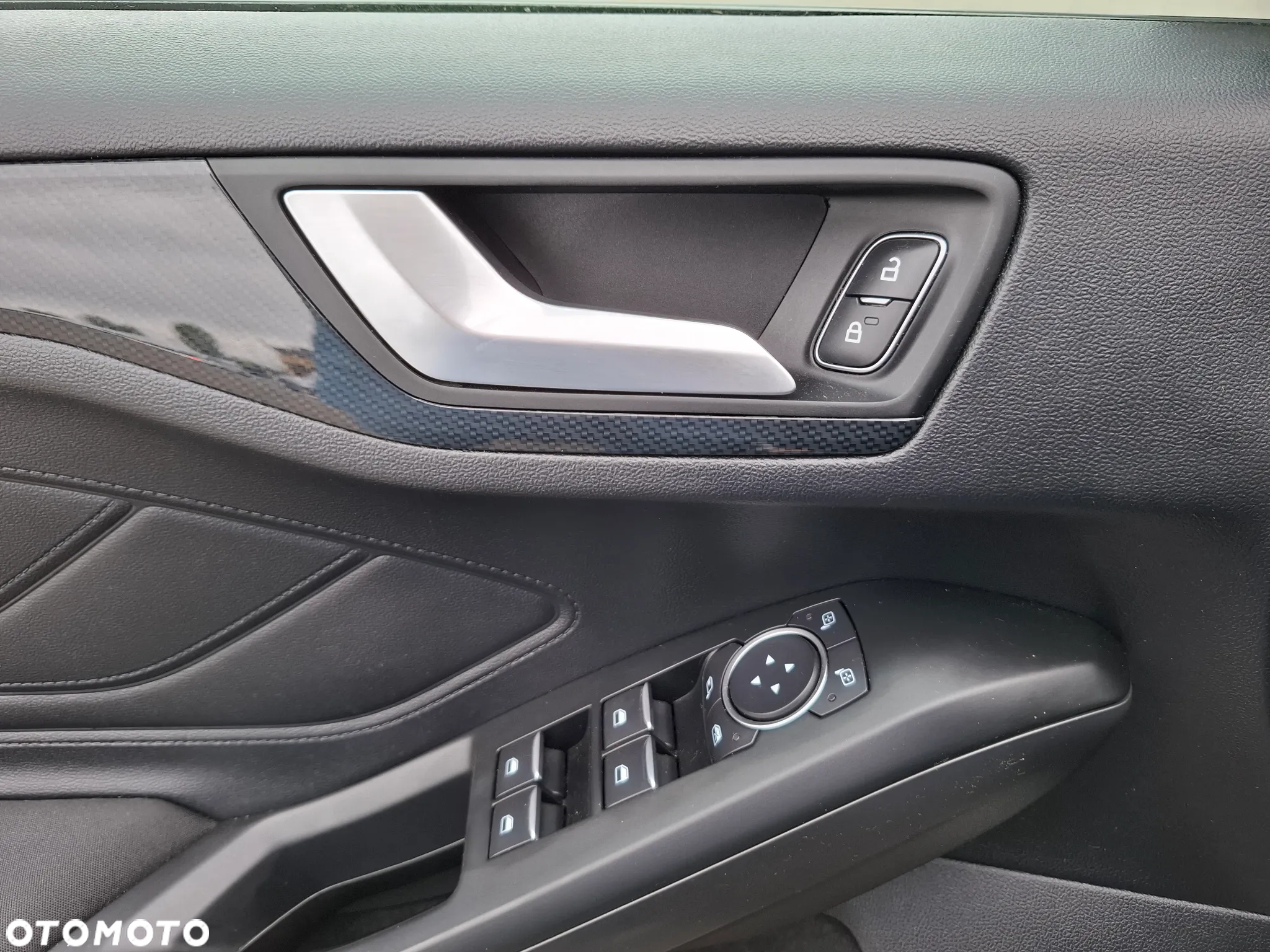 Ford Focus 2.0 EcoBlue ST-Line - 17