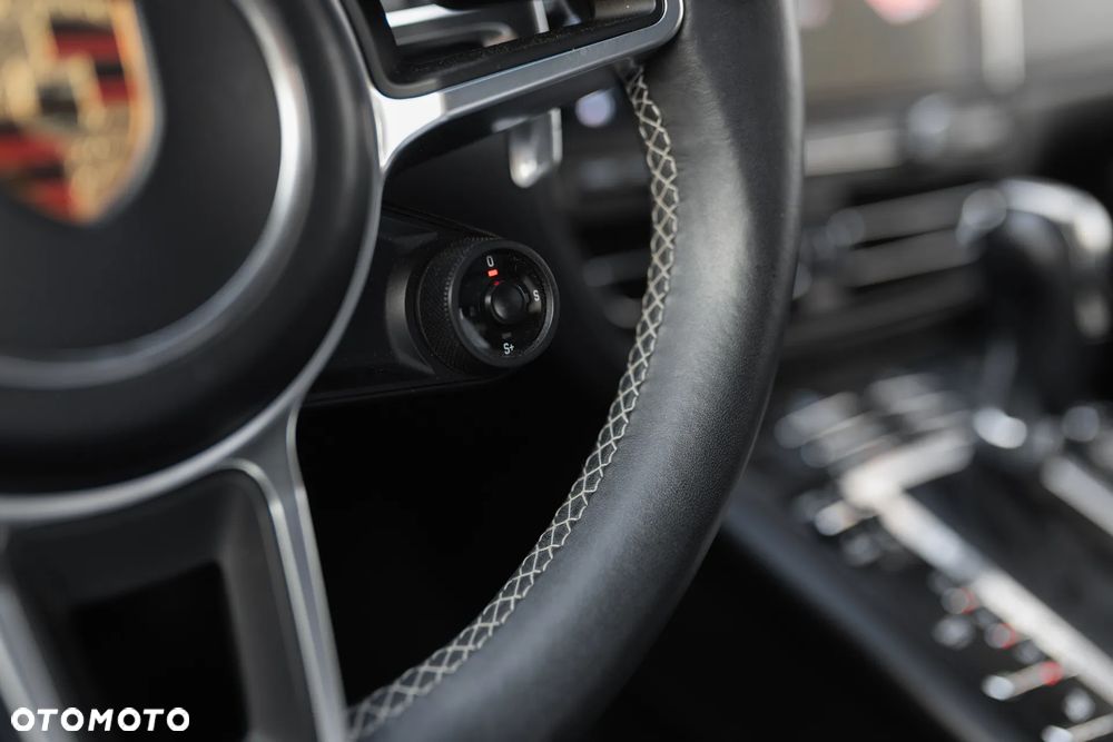 Porsche Macan GTS - 26