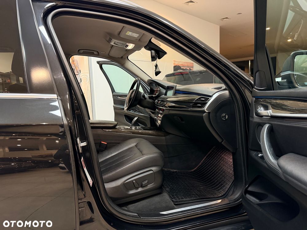 BMW X5 xDrive40d - 32
