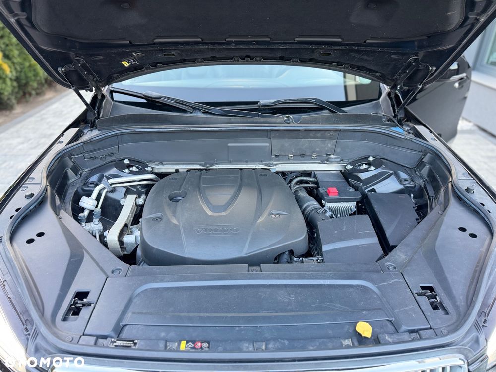 Volvo XC 90 D5 SCR AWD Inscription 7os - 17
