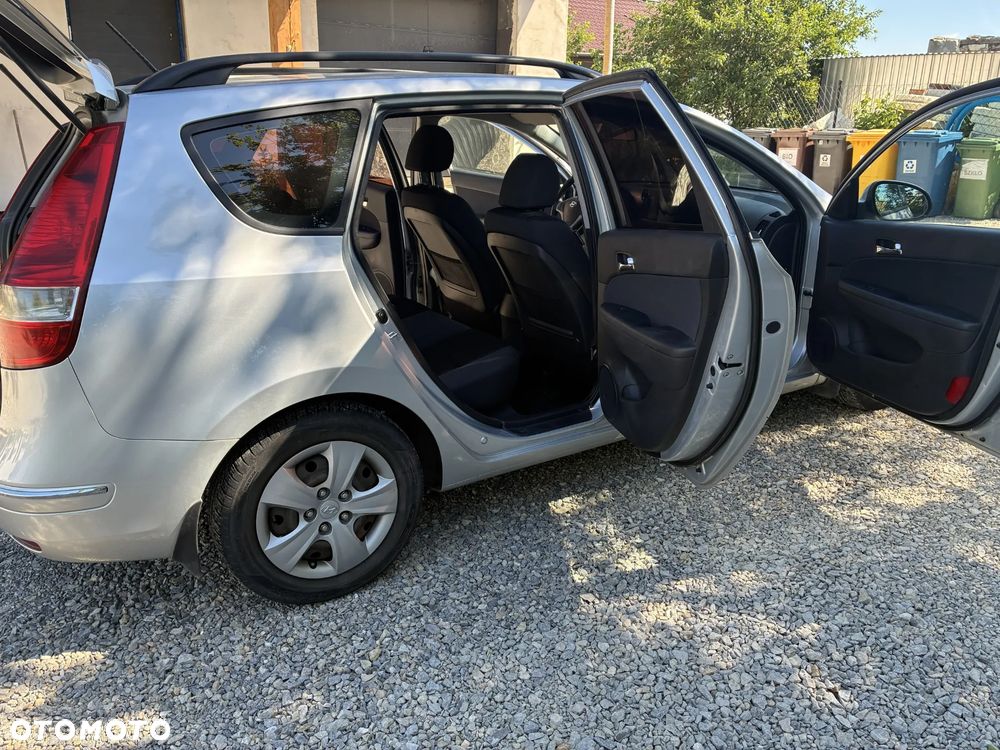 Hyundai i30 1.6 CRDi Classic - 10