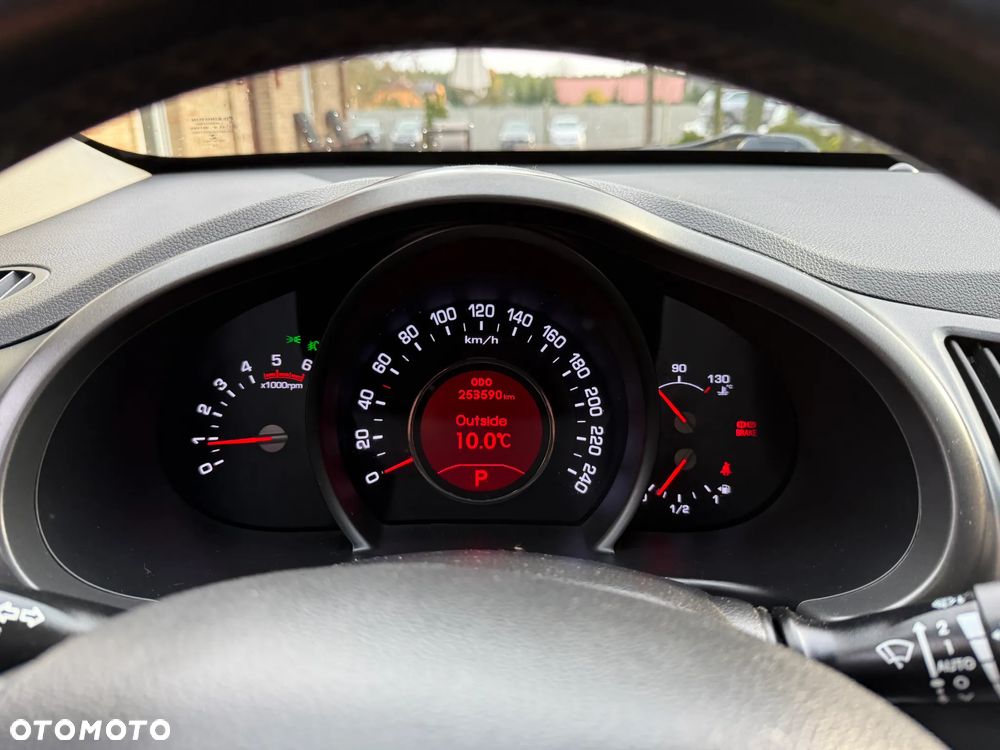 Kia Sportage 2.0 CRDI XL - 22