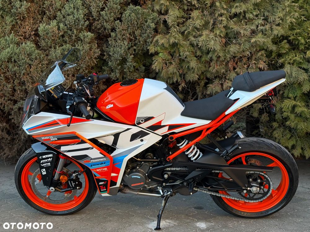 KTM RC 125 - 6