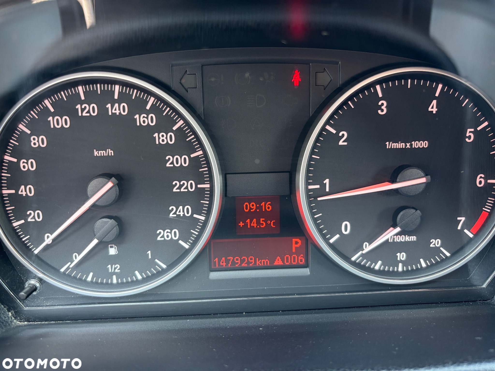 BMW Seria 3 318i Edition Exclusive - 17