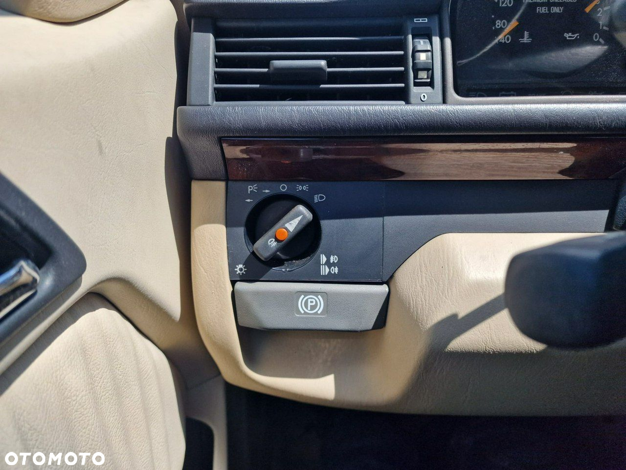 Mercedes-Benz Klasa E 320 - 11