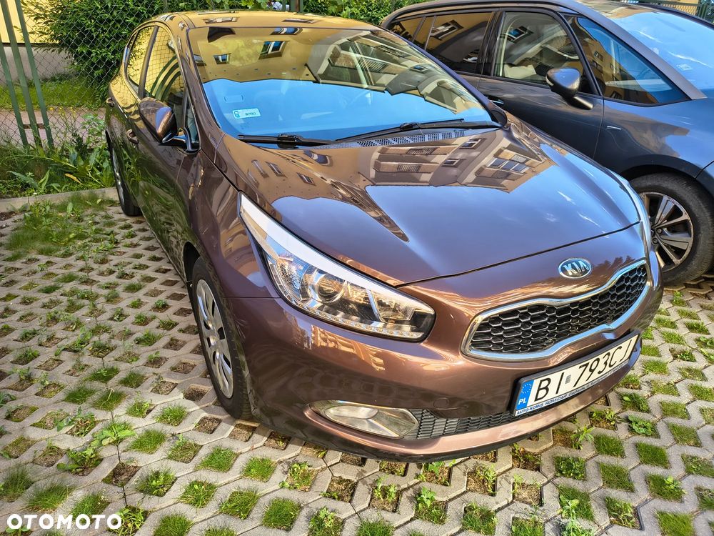 Kia Ceed 1.6 GDI L - 1