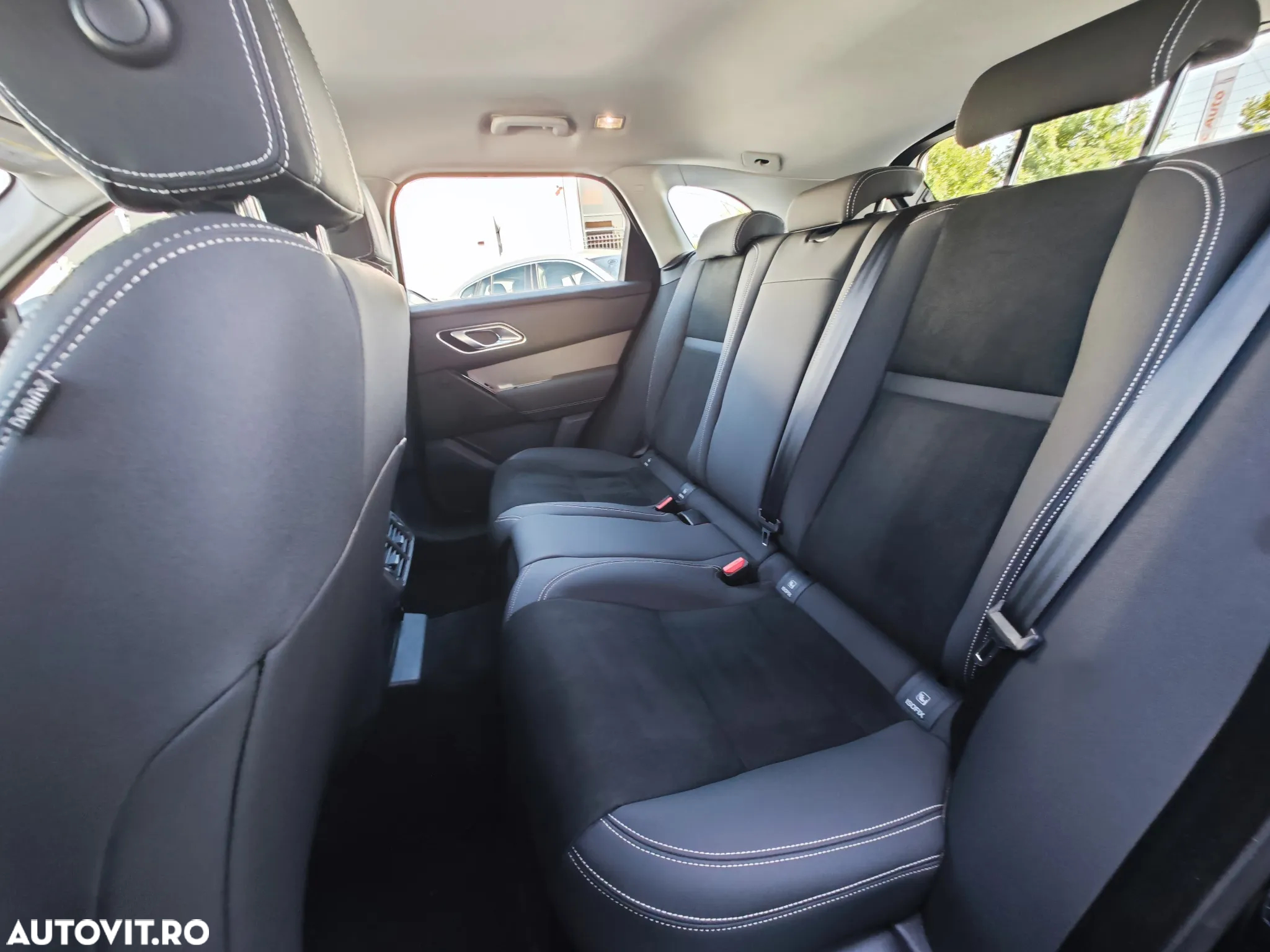 Land Rover Range Rover Velar 2.0 - 26