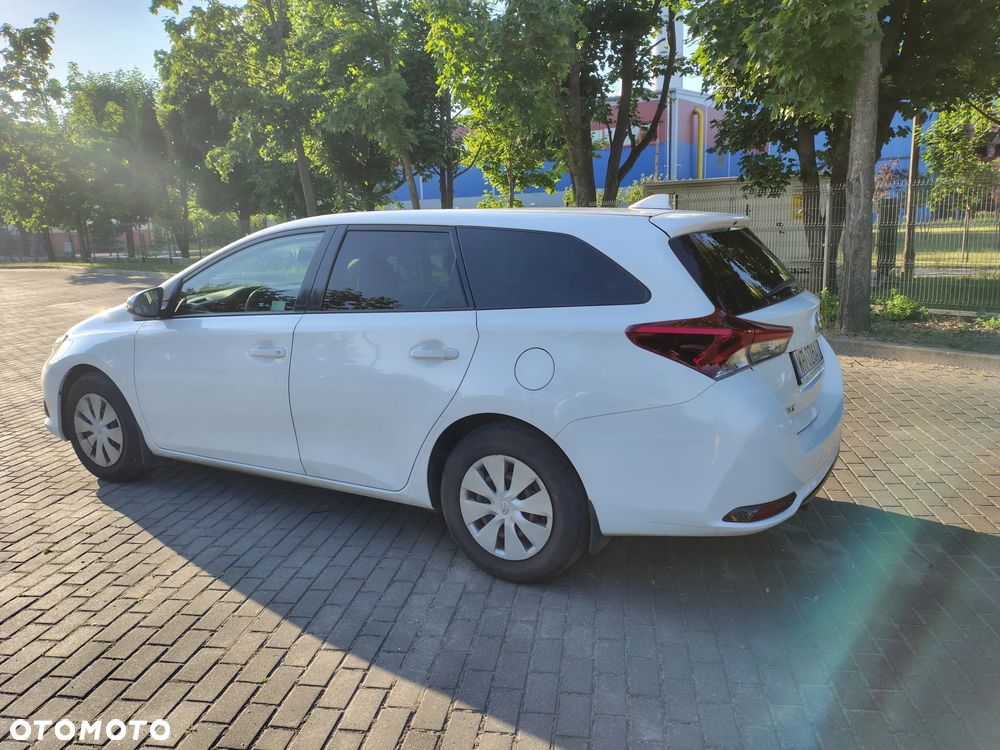Toyota Auris 1.6 Active - 2