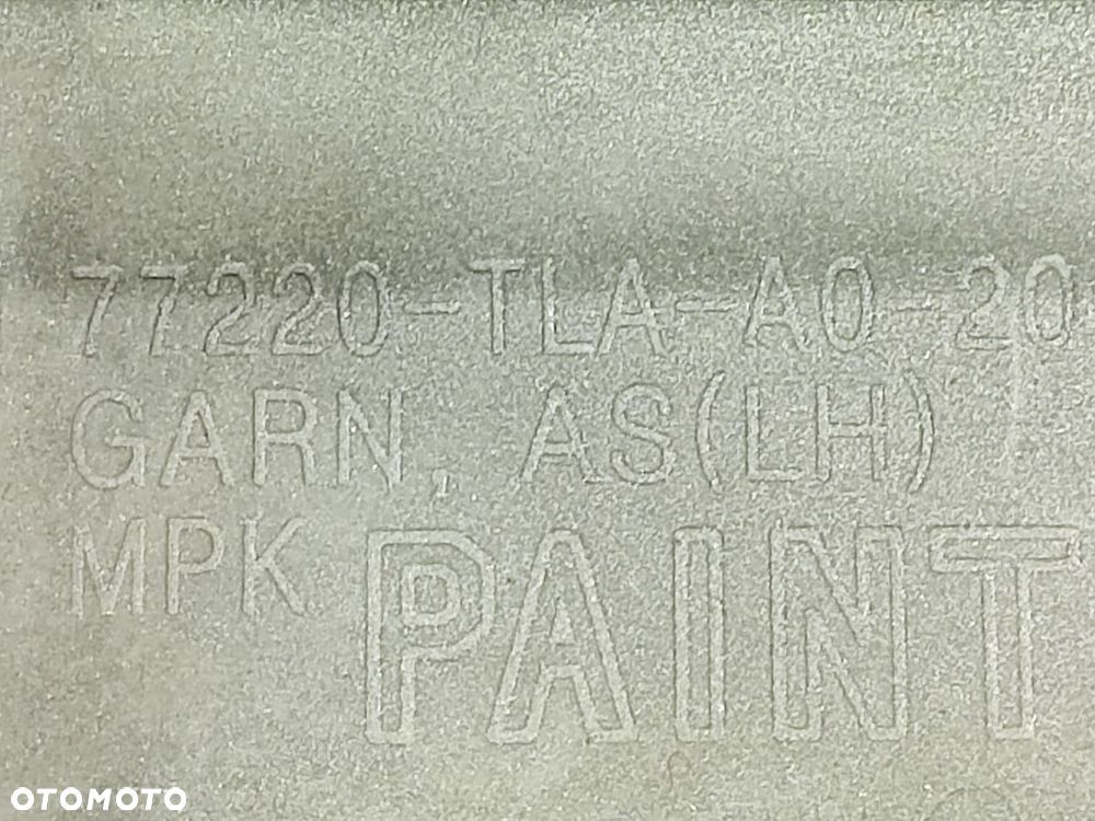 HONDA CR-V od 2019r Podstawka Schowek Na Napoje Dekor - 8