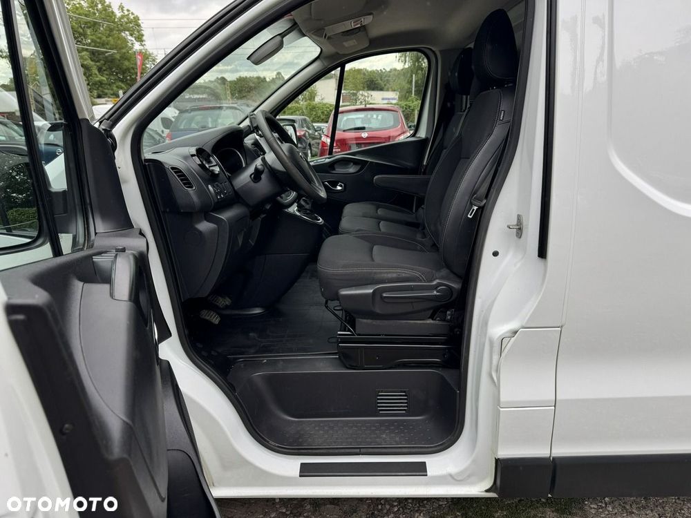 Nissan NV300 - 20