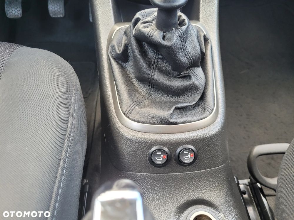 Chevrolet Aveo - 11