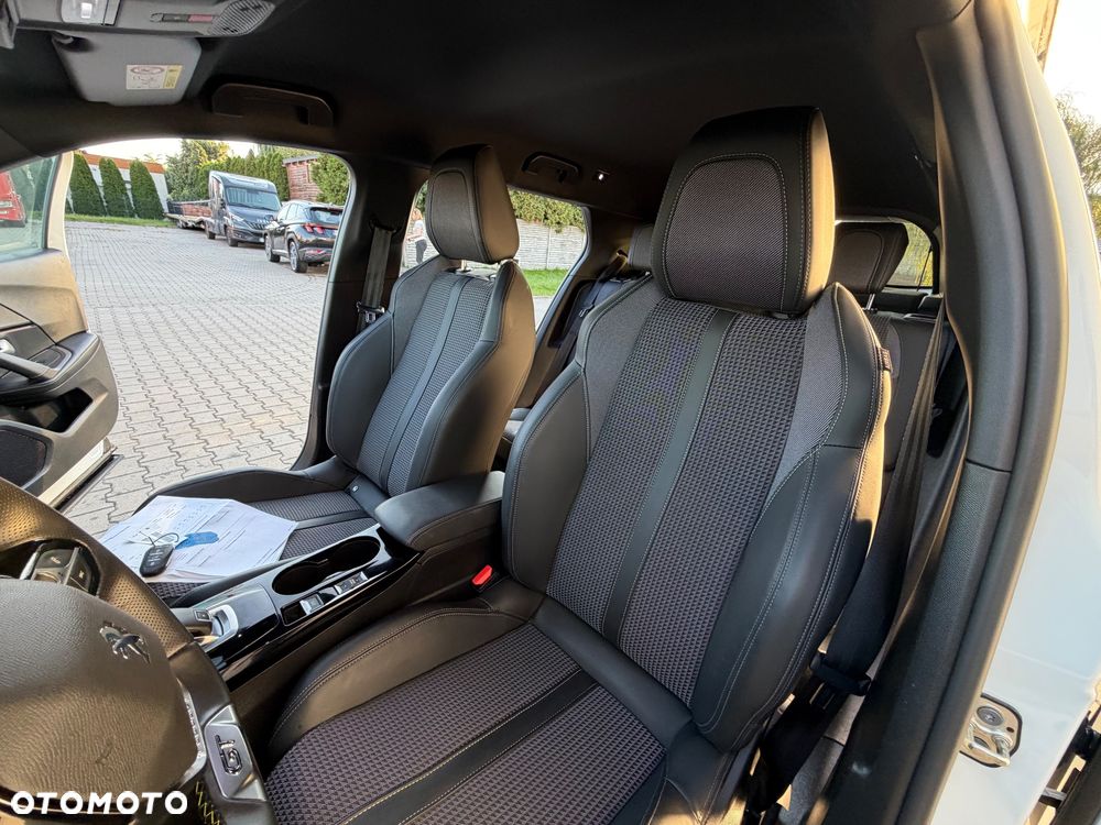 Peugeot 2008 1.2 PureTech GT Line S&S EAT8 - 35
