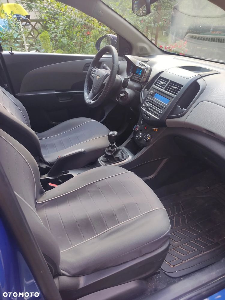 Chevrolet Aveo - 13