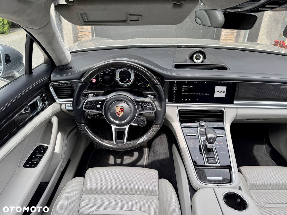 Porsche Panamera - 11