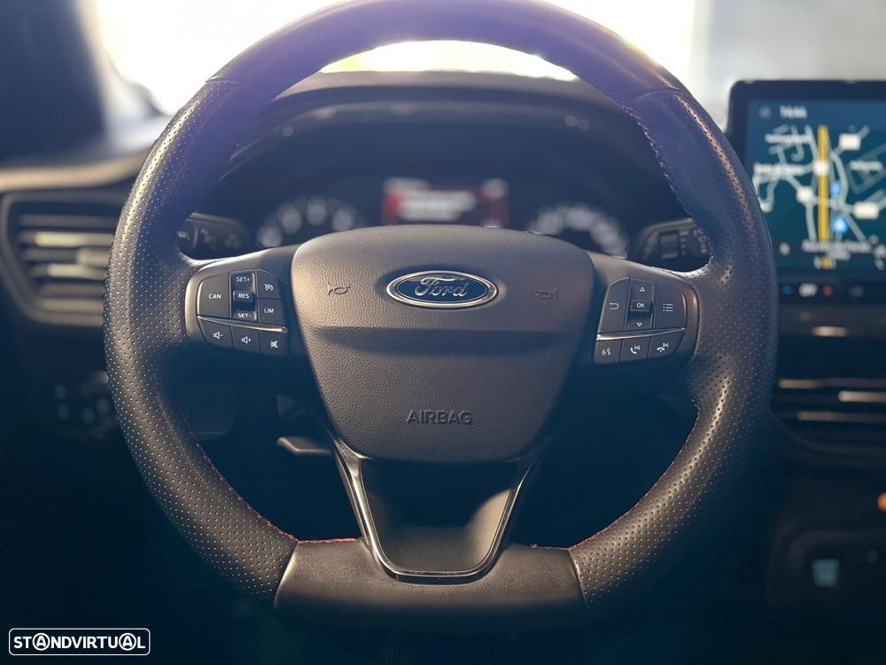 Ford Focus 1.0 EcoBoost MHEV ST-Line - 19