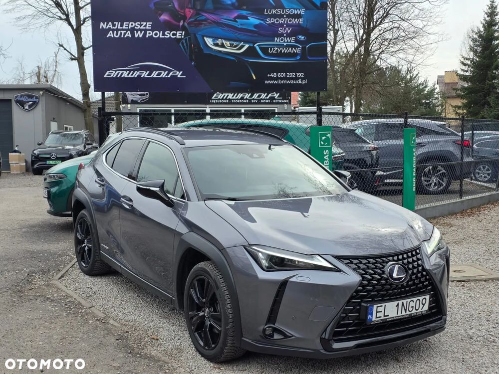 Lexus UX - 3