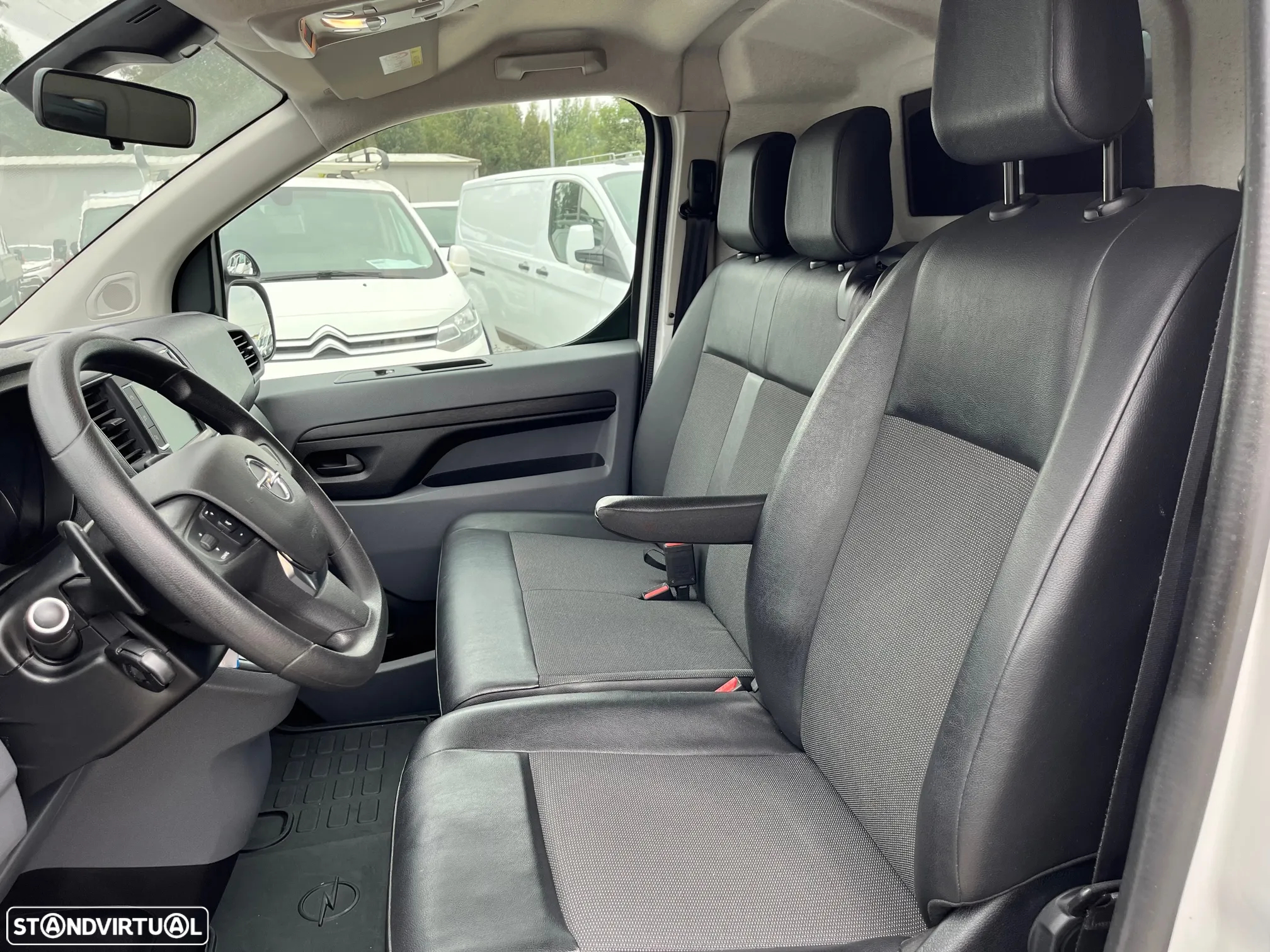 Opel VIVARO LONGA  NOVO MODELO CAIXA AUTOMÁTICA - 11
