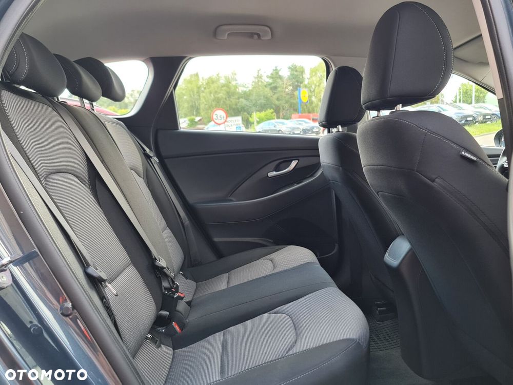 Hyundai i30 1.5 T-GDI 48V Modern - 27