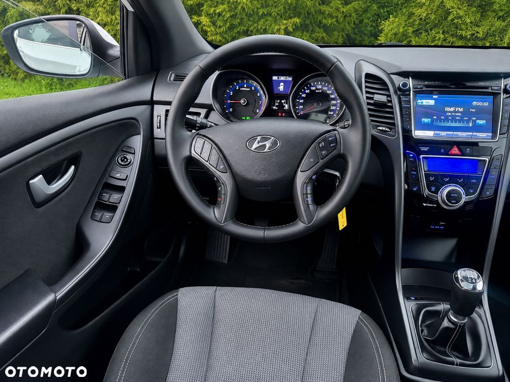 Hyundai i30 1.6 GDI BlueDrive Premium - 11