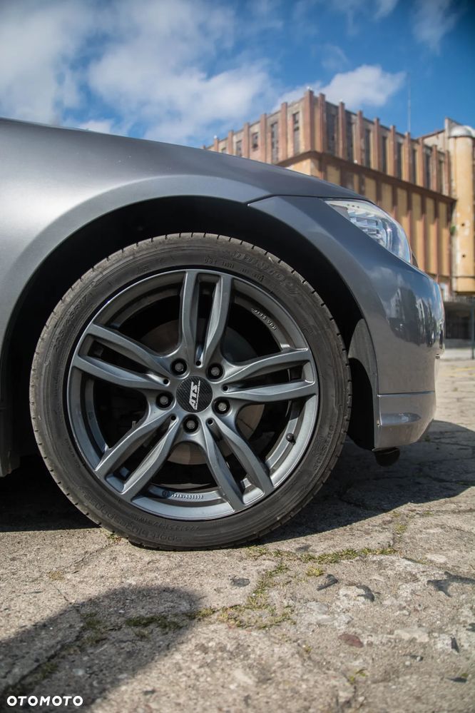 BMW Seria 3 318d - 11