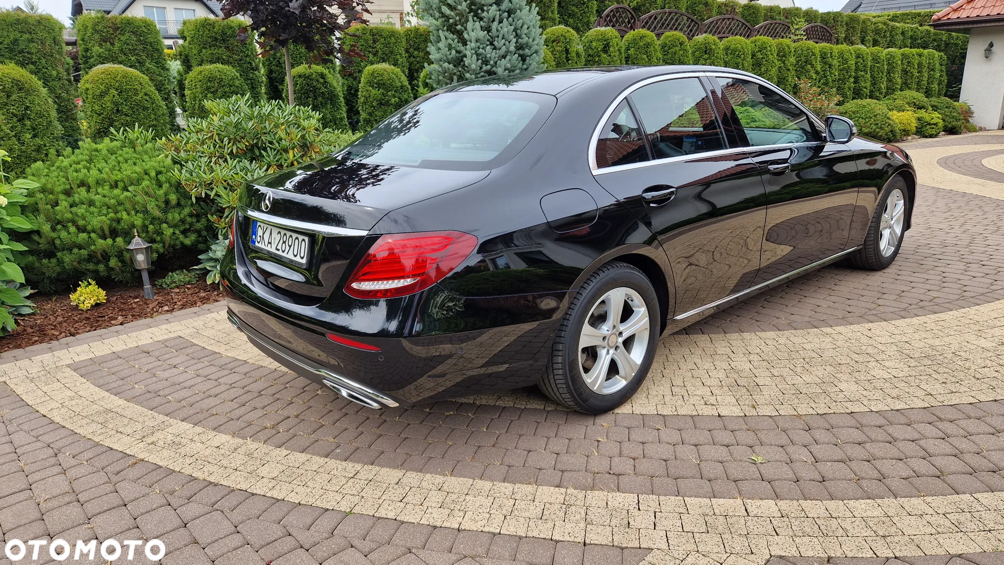 Mercedes-Benz Klasa E 220 d 9G-TRONIC Avantgarde - 4