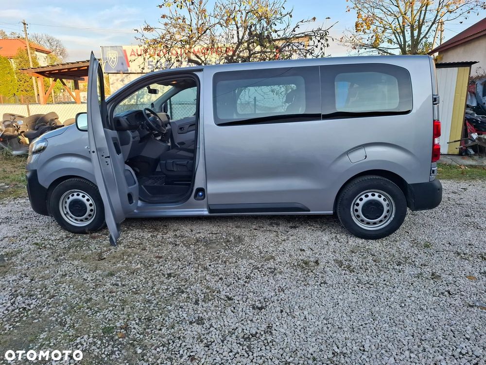 Opel Vivaro - 10