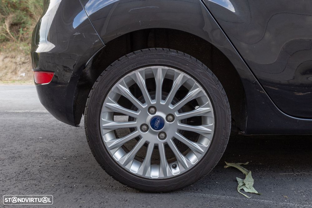Ford Fiesta - 5