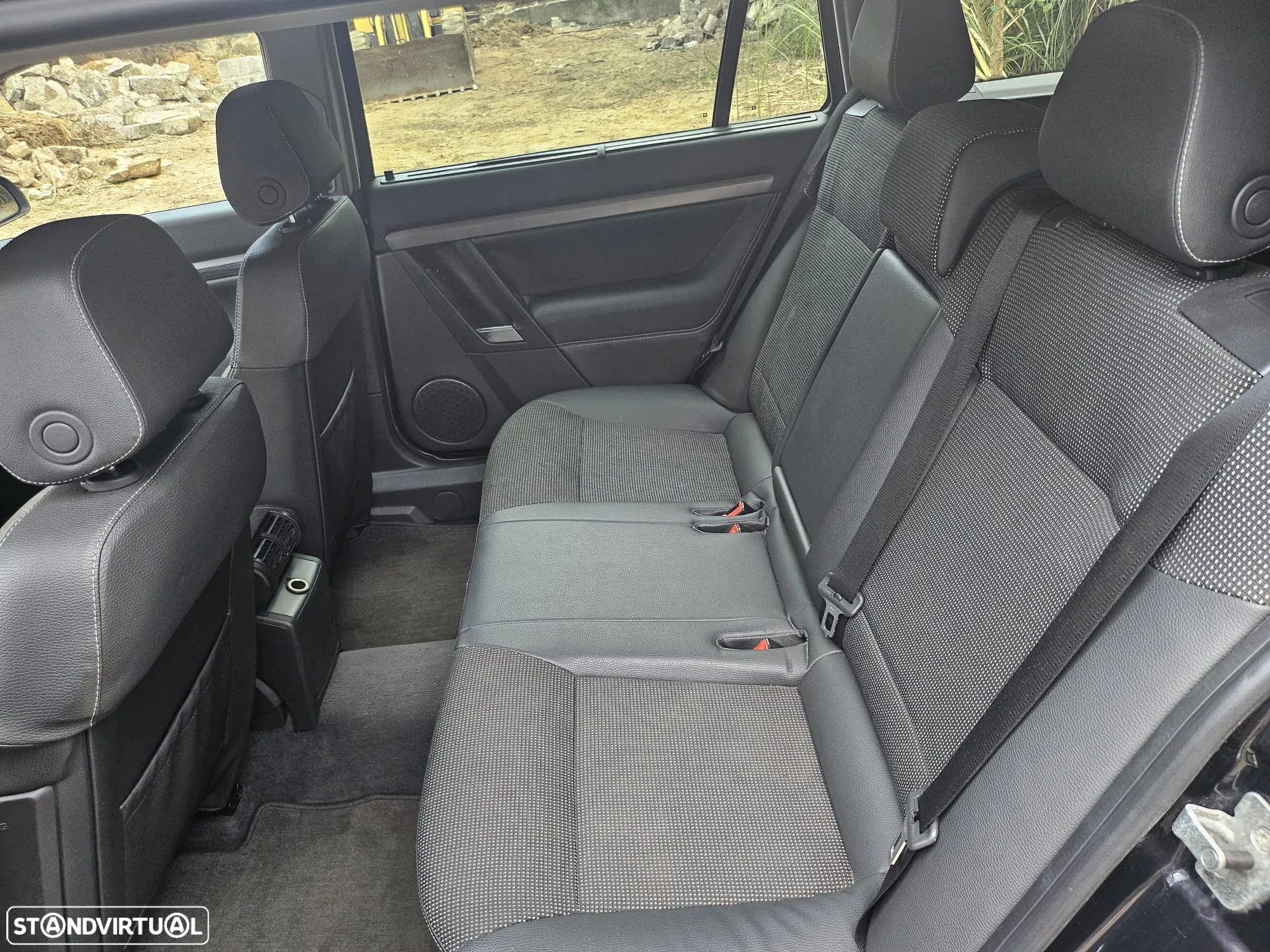 Opel Vectra Caravan - 9
