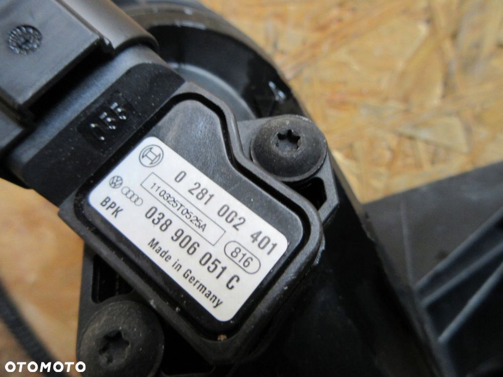 rezonator rura przewód intercooleral audi a4 b8 allroad 2.0 tdi - 3