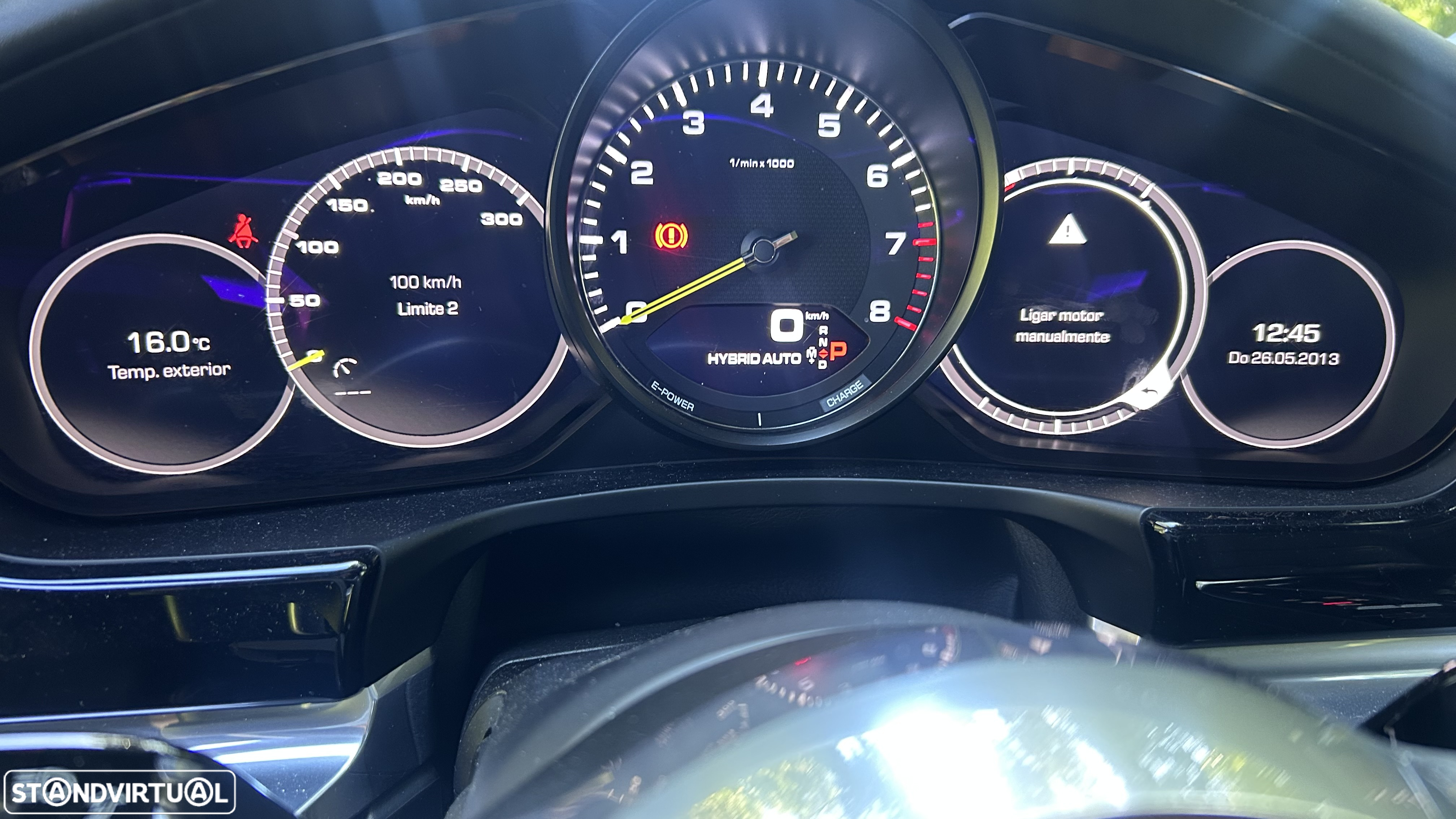 Porsche Panamera 4 E-Hybrid - 14
