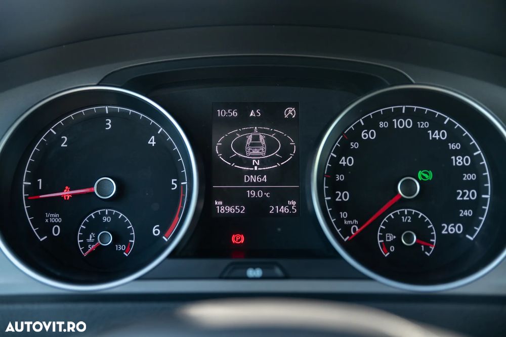 Volkswagen Golf 1.6 TDI DSG BMT Comfortline - 8