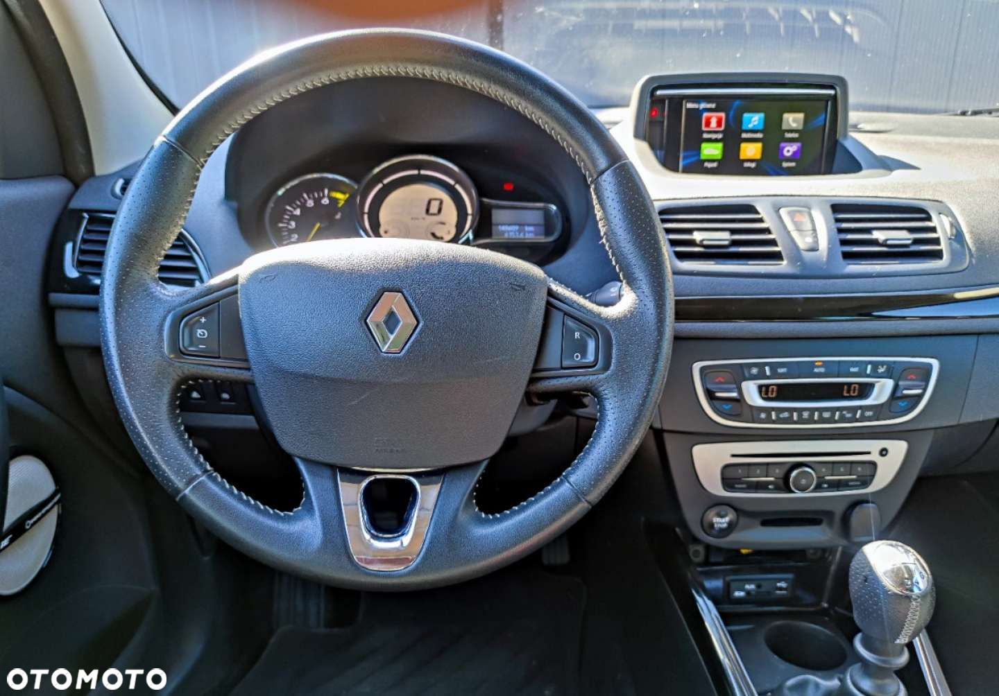 Renault Megane Grandtour ENERGY TCe 130 Start & Stop Bose Edition - 22