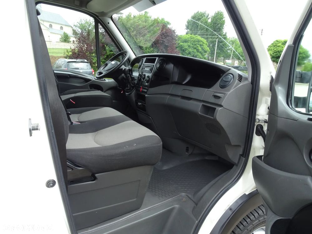 Iveco DAILY - 23