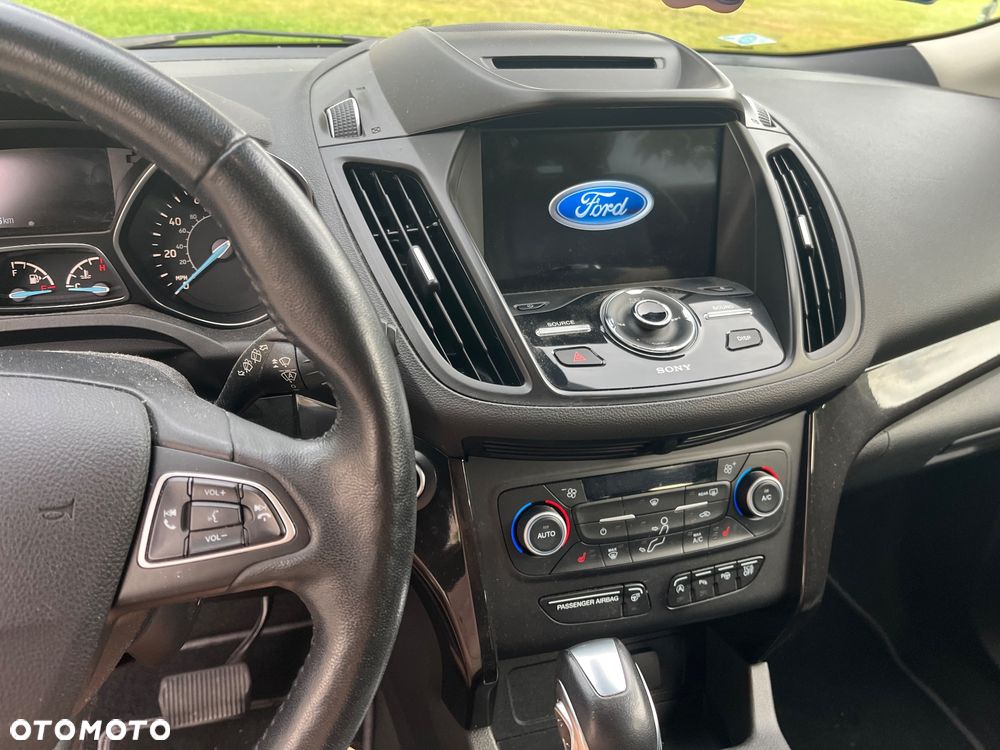 Ford Escape 2.0 EcoBoost AWD Titanium - 3
