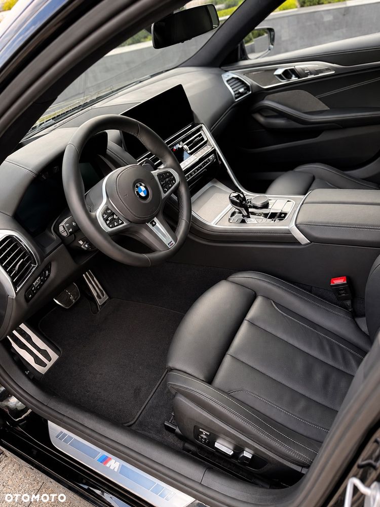BMW Seria 8 - 11