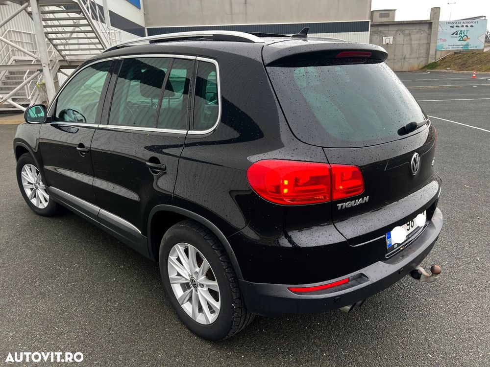Volkswagen Tiguan 2.0 TDI DPF 4Motion BlueMotion Technology DSG Lounge Sport & Style - 16