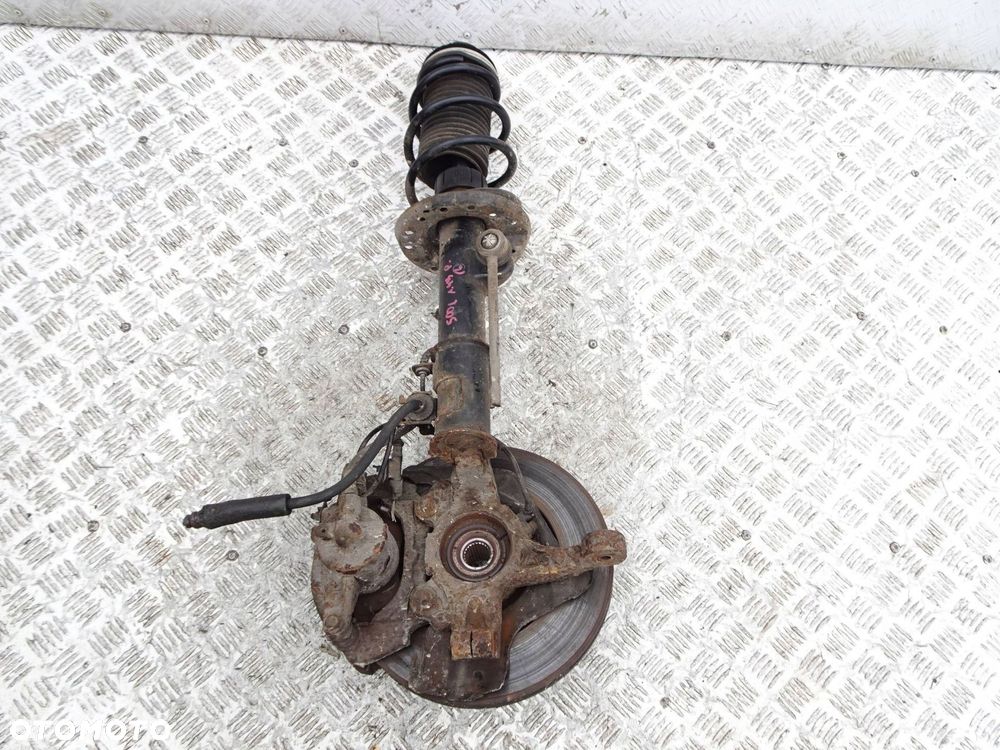 kolumna zwrotnica prawa fiat 500l 1.4 benzyna - 6