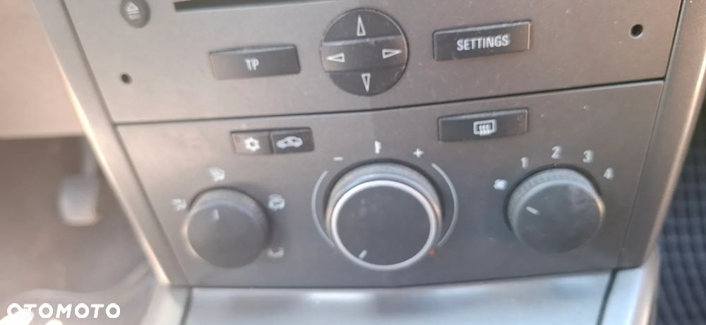 Opel Astra H 1,7 CDTI  Z 17 DTH na części - 10