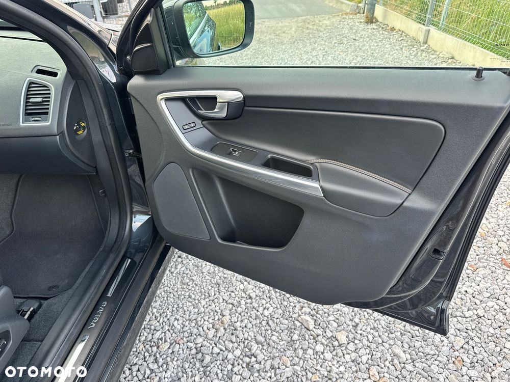 Volvo XC 60 D4 Summum - 27