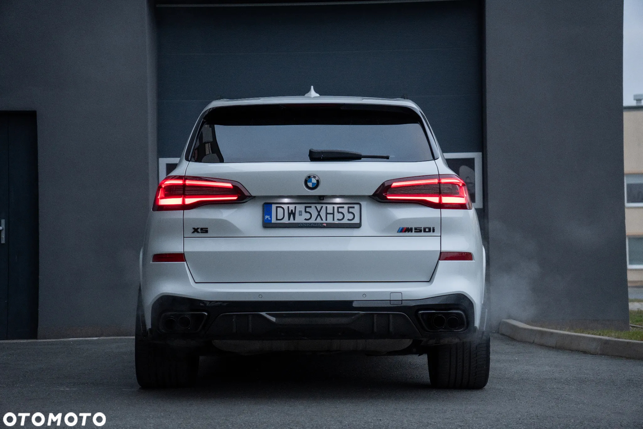 BMW X5 M M50i - 6